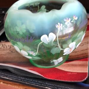 Fenton A Garden of Friends glass bowl